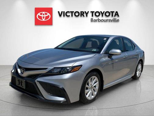 Celestial Silver Metallic 2023 Toyota Camry SE