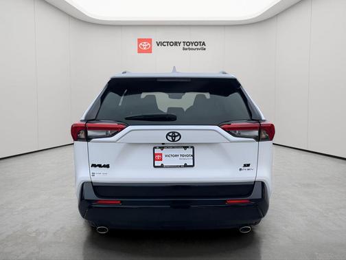 2025 Toyota RAV4 Hybrid SE