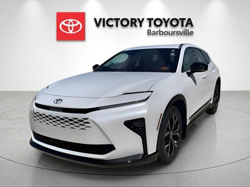 2025 Toyota Crown Signia XLE