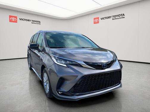 2021 Toyota Sienna XSE 7 Passenger