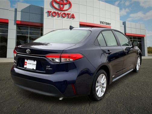 Bluprint 2026 Toyota Corolla Hybrid LE