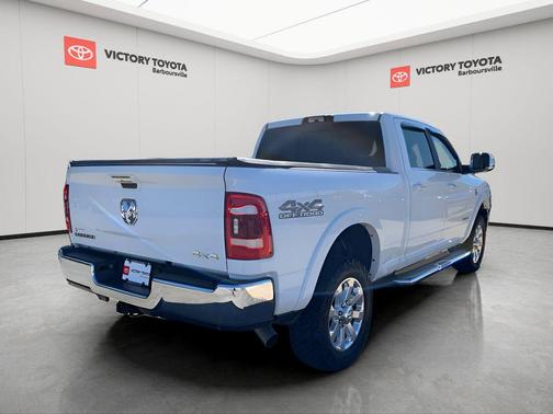 2022 RAM 2500 Laramie Crew Cab 4x4 6'4' Box