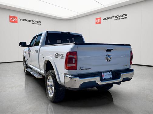 2022 RAM 2500 Laramie Crew Cab 4x4 6'4' Box
