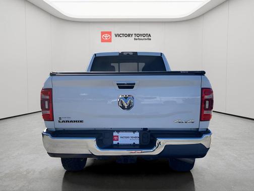 2022 RAM 2500 Laramie Crew Cab 4x4 6'4' Box