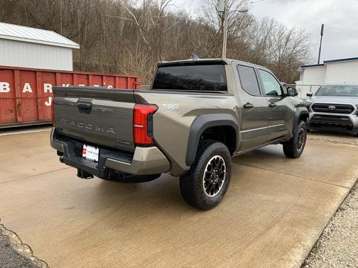 2025 Toyota Tacoma Hybrid TRD Off Road