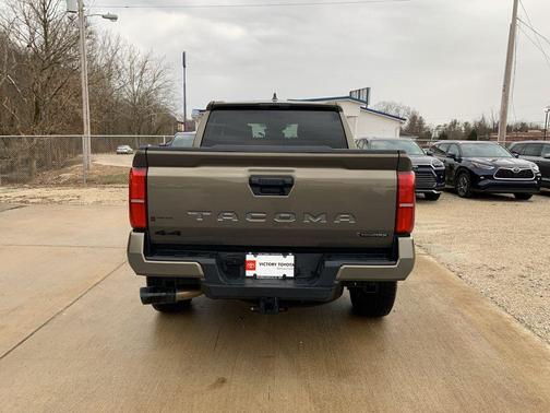 2025 Toyota Tacoma Hybrid TRD Off Road