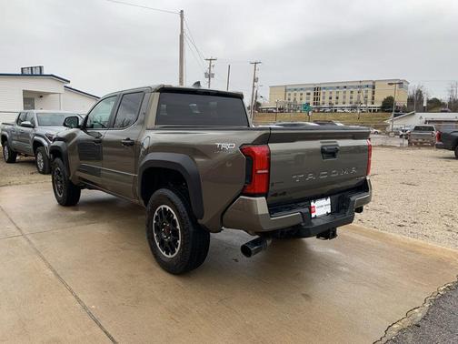 2025 Toyota Tacoma Hybrid TRD Off Road