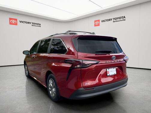 2025 Toyota Sienna XLE 7 Passenger