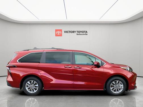 2025 Toyota Sienna XLE 7 Passenger
