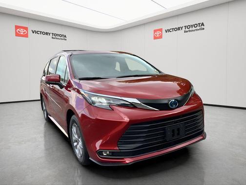 2025 Toyota Sienna XLE 7 Passenger