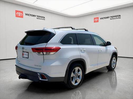 2017 Toyota Highlander Limited