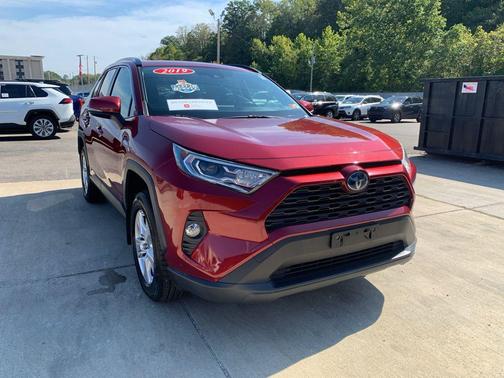 2019 Toyota RAV4 Hybrid XLE