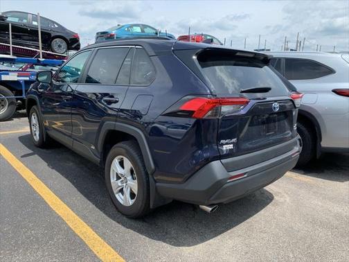 2020 Toyota RAV4 Hybrid XLE
