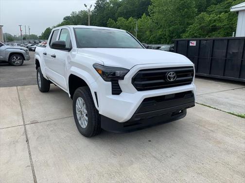 2025 Toyota Tacoma SR