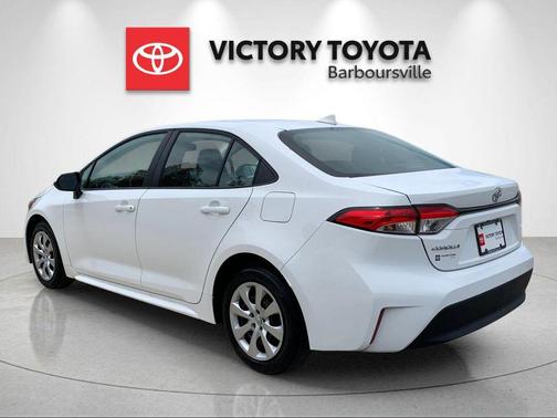 Ice 2026 Toyota Corolla LE