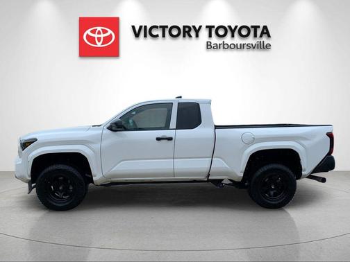 Ice 2025 Toyota Tacoma SR
