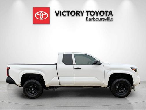 Ice 2025 Toyota Tacoma SR