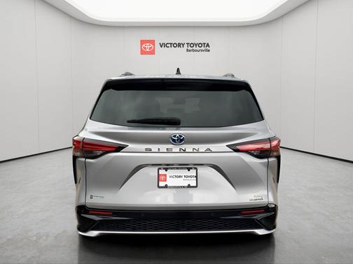 2023 Toyota Sienna XSE 7 Passenger