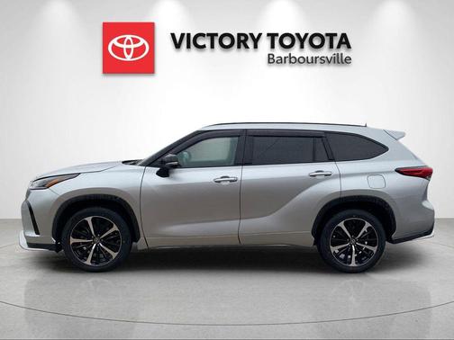 2022 Toyota Highlander XSE
