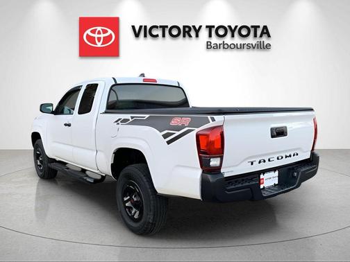 2022 Toyota Tacoma SR