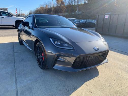 2025 Toyota GR86 Premium