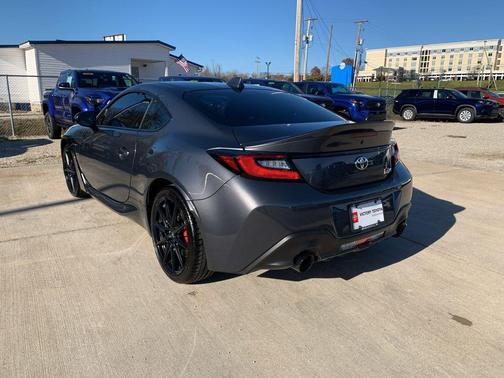 2025 Toyota GR86 Premium