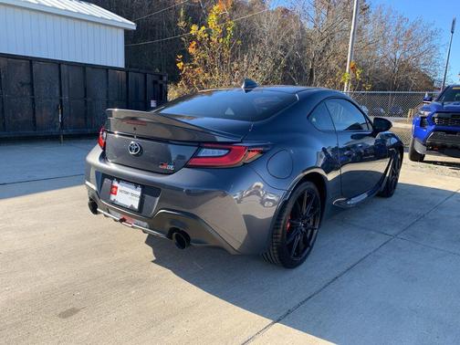 2025 Toyota GR86 Premium