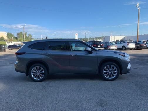 2025 Toyota Highlander Limited