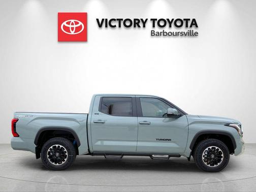 Lunar 2026 Toyota Tundra SR5