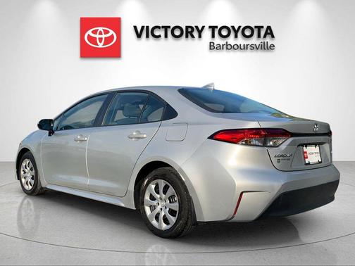 Classic Silver Metallic 2024 Toyota Corolla LE