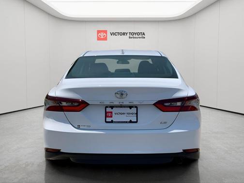 White 2022 Toyota Camry LE