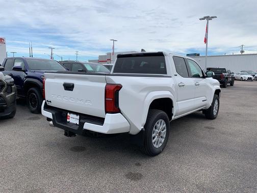 2025 Toyota Tacoma SR5