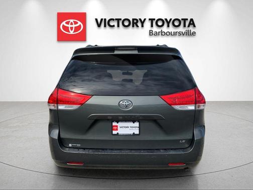 Cypress Pearl 2013 Toyota Sienna LE