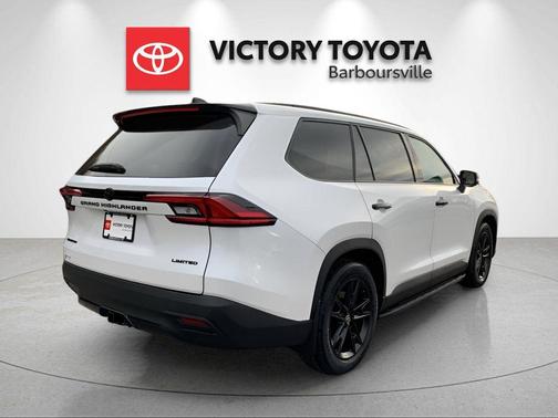 2026 Toyota Highlander Hybrid Base