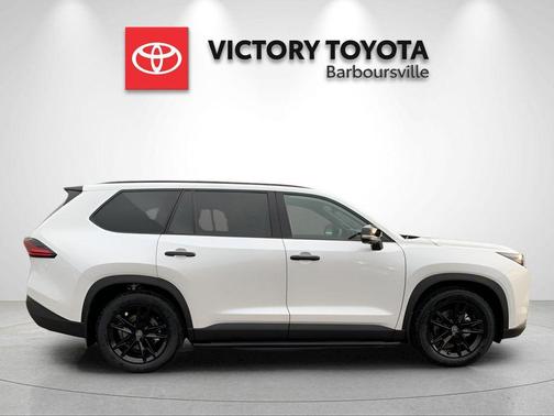 2026 Toyota Highlander Hybrid Base