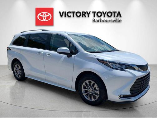 Wind Chill Pearl 2023 Toyota Sienna XLE