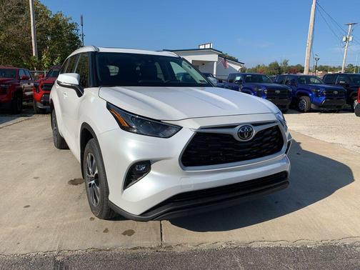 2026 Toyota Highlander XLE