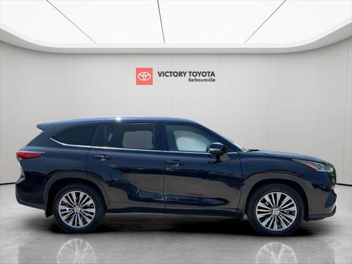 2022 Toyota Highlander Platinum