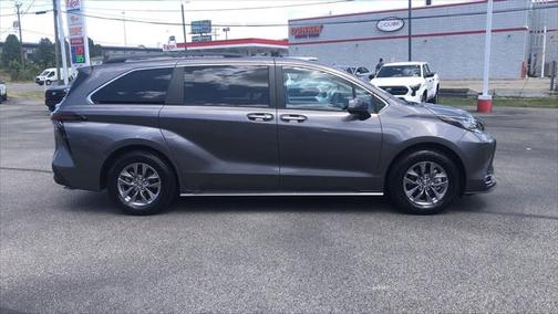 Predawn Gray Mica 2023 Toyota Sienna XLE