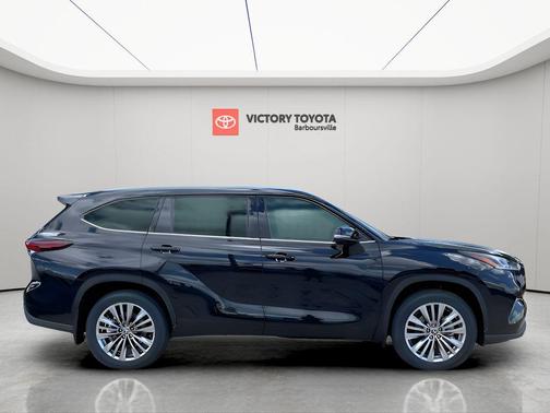 2025 Toyota Highlander Platinum