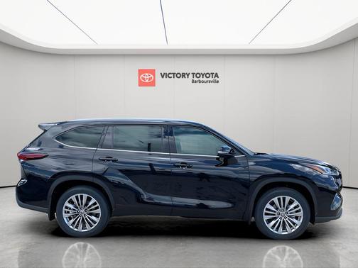 2025 Toyota Highlander Platinum