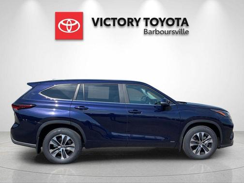 Bluprint 2026 Toyota Highlander Hybrid XLE