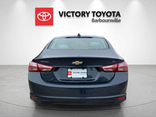 2021 Chevrolet Malibu FWD LT