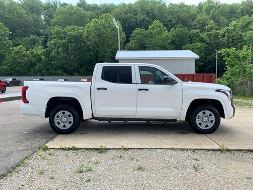 Ice Cap 2023 Toyota Tundra SR