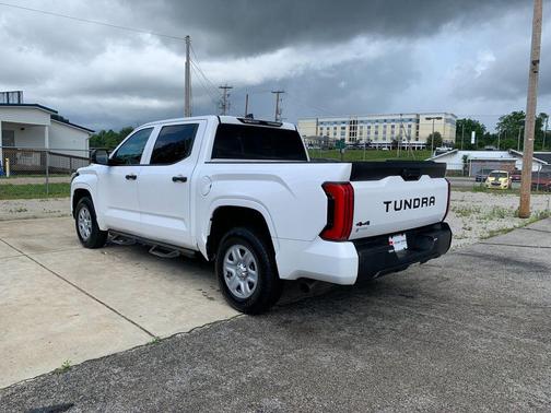 Ice Cap 2023 Toyota Tundra SR