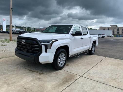 Ice Cap 2023 Toyota Tundra SR