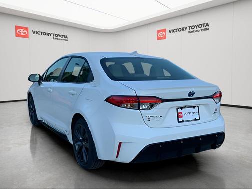 2025 Toyota Corolla Hybrid SE