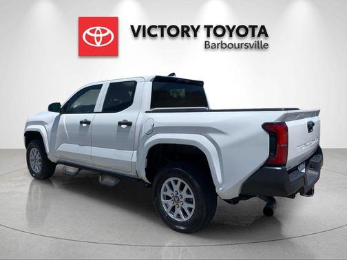 Ice 2025 Toyota Tacoma SR