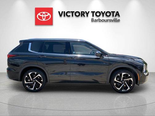 Black Diamond 2022 Mitsubishi Outlander SEL S-AWC