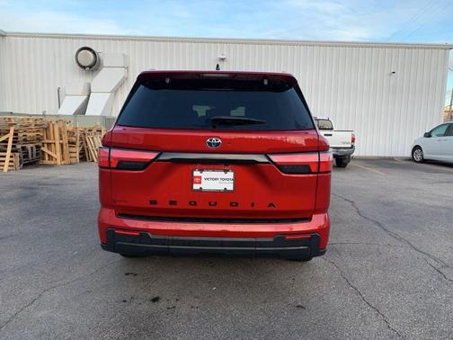 2023 Toyota Sequoia SR5